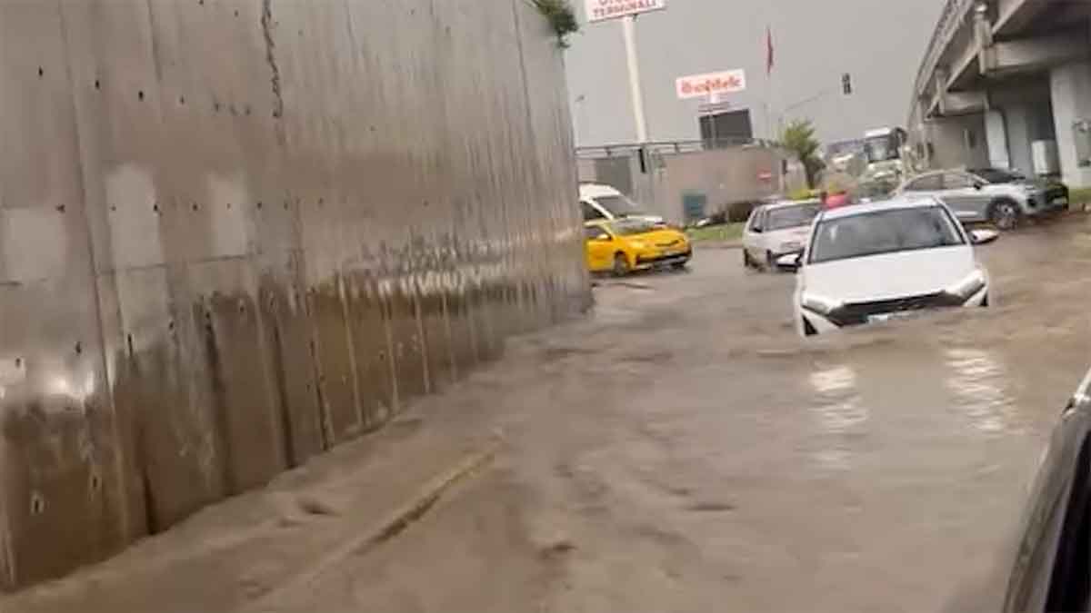 Bolu’da Sağanak ve Dolu Hayatı Felç Etti
