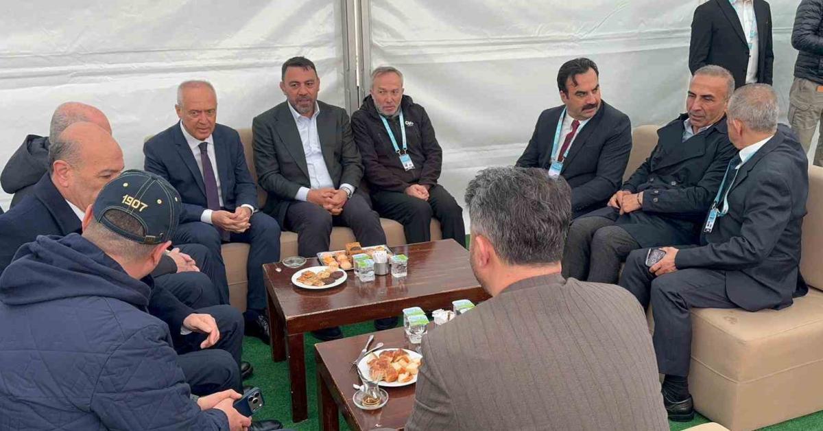 ankarada buyuk finale start verildi bisiklet tutkunlari yarista bulustu DAGXNVmT.jpg