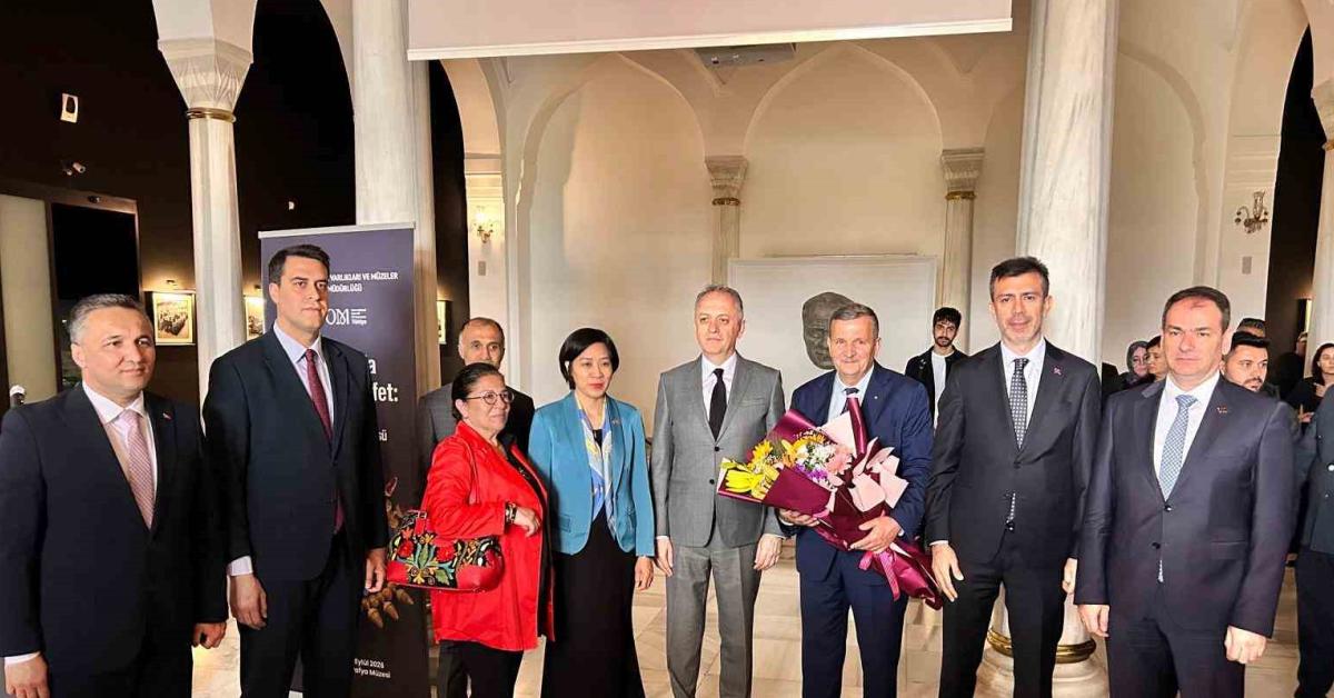 ankarada tarihe yolculuk 60 muzeden yuzlerce eser ayni sergide toplandi wyLUq4Rt.jpg