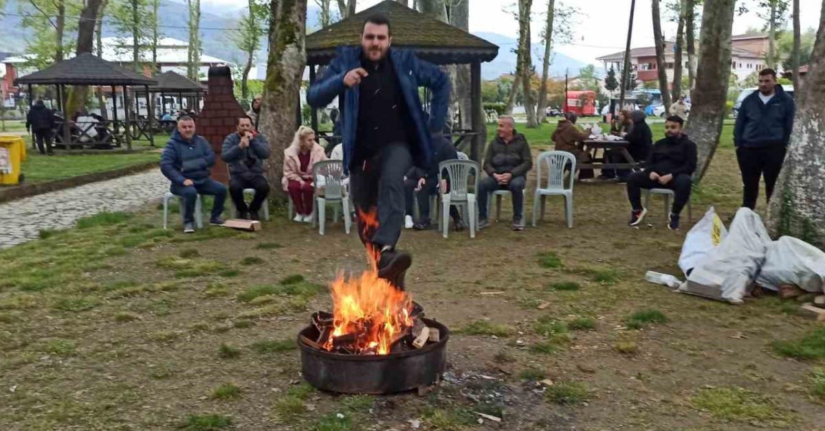 zonguldak devrekte hidirellez coskusu Zzs9GuHh.jpg