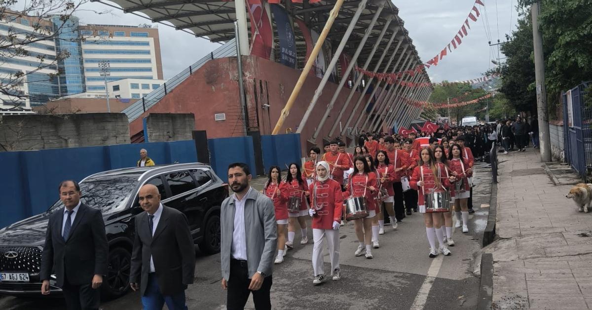 zonguldakta genclik coskusu R6uVCFkN.jpg