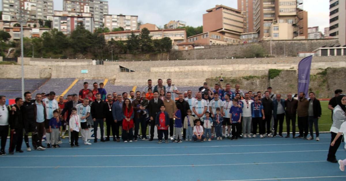 zonguldakta kurumlar arasi futbol turnuvasi duzenlendi 8GTyG1I3.jpg