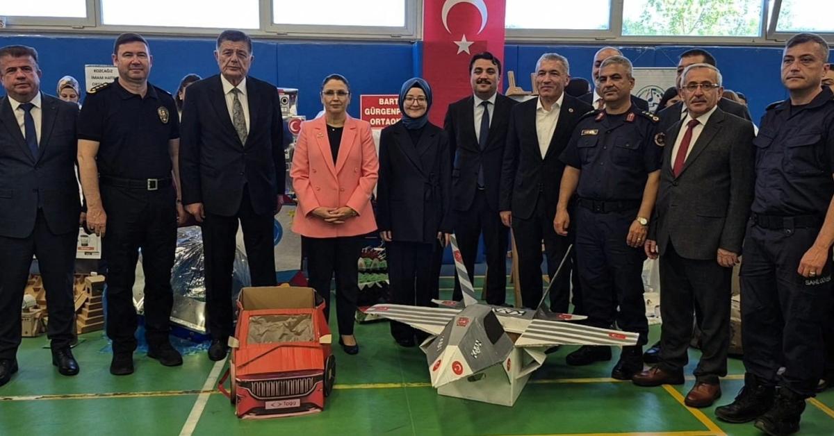 bartinda dunya bize emanet etkinligi duzenlendi ZbeULrHx.jpg