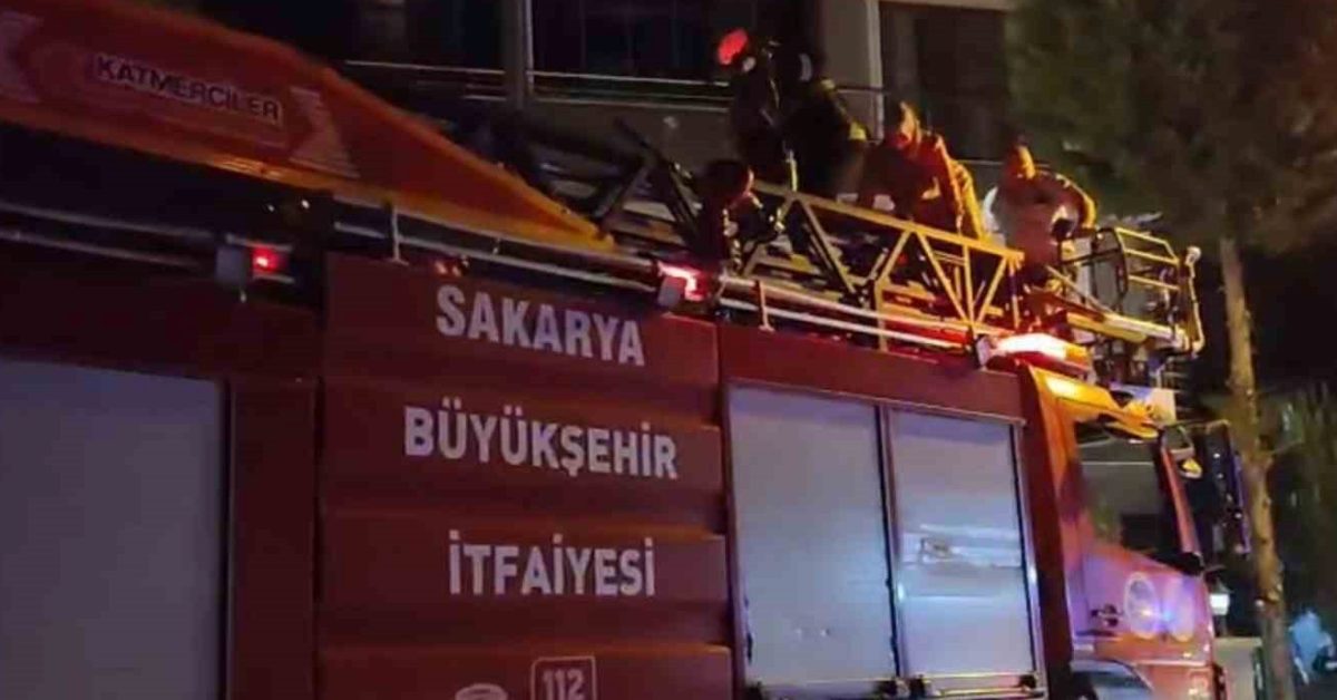 sakarya karasuda akilalmaz olay bebek arabalarini atese verdi JtNMgnZC.jpg
