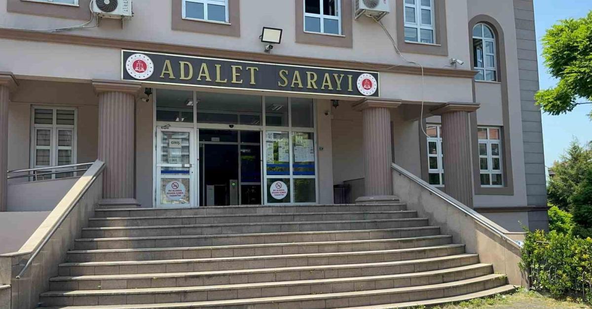 zonguldak alaplida sok olay evde hint keneviri yetistirilmis UmGFXaTK.jpg