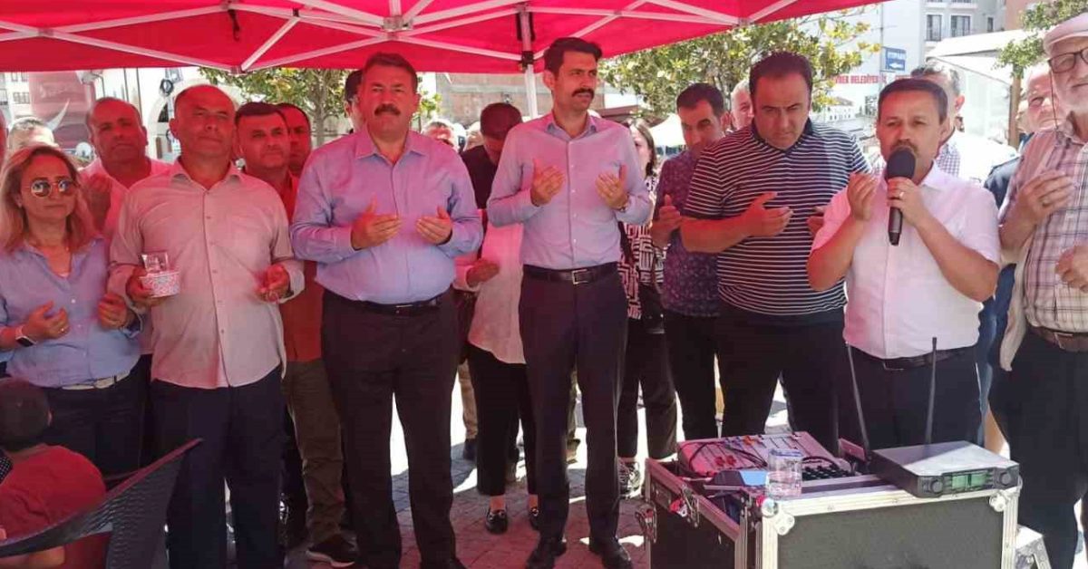 zonguldak devrekte 7000 kisiye ikram ettiler lXEmS7vs.jpg
