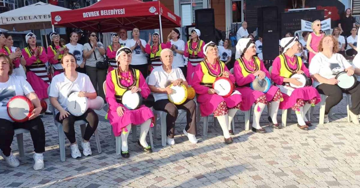 zonguldak devrekte doyasiya eglendiler kZPlC2lp.jpg