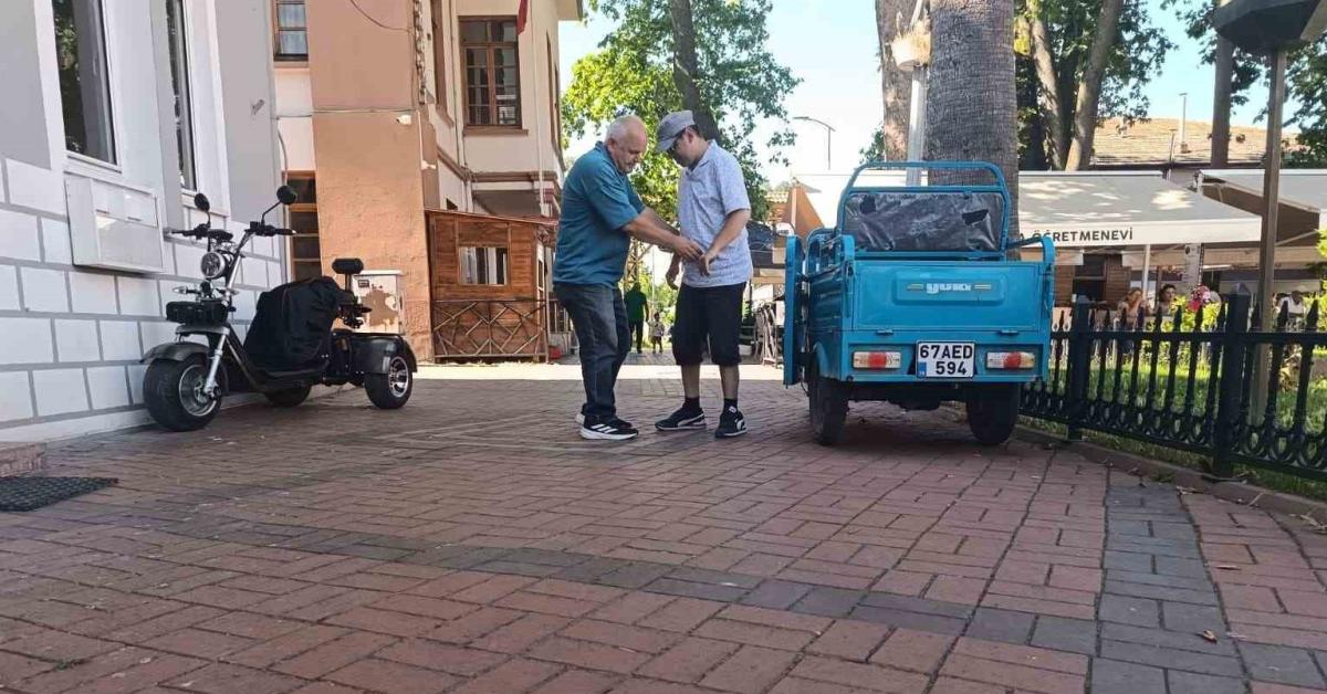 zonguldakta fedakar baba hayatini ogluna adadi QsA7LMbv.jpg