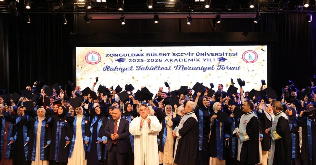 zonguldakta ilahiyat ogrencileri mezuniyet sevinci yasadi xrR4LtYd.jpg