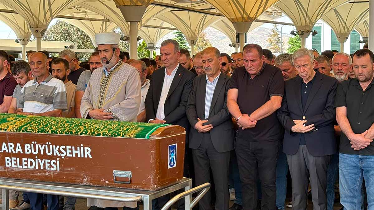 Bolu'yu Yasa Boğan Vefat4