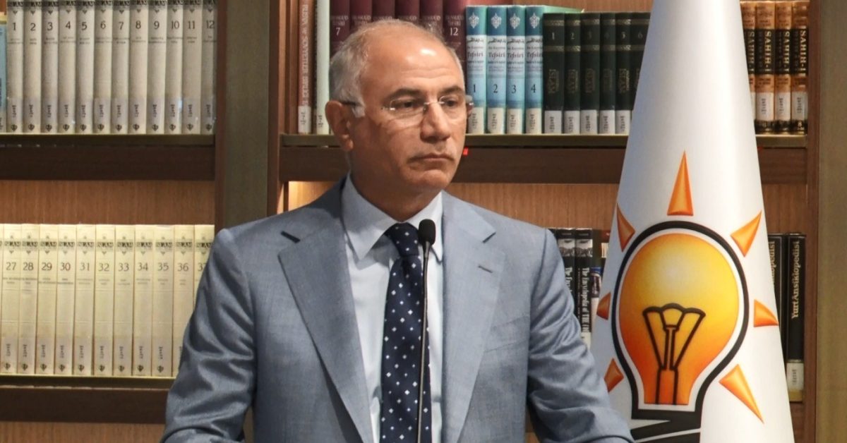 ak partide erdem beyazit anildi st8istBM.jpg