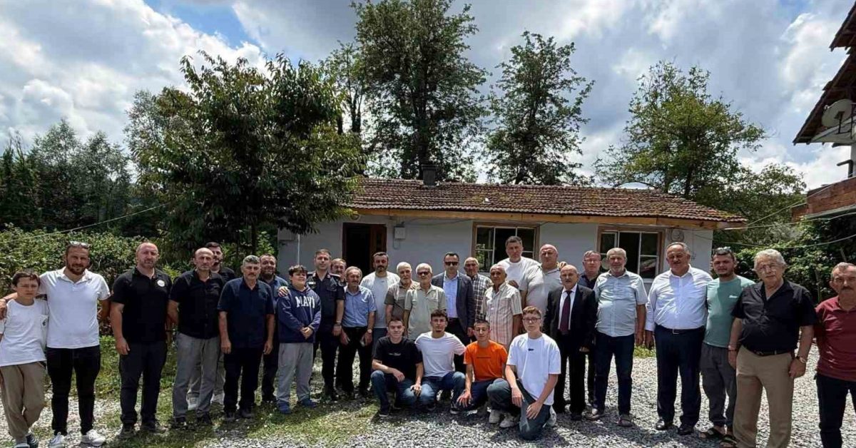 duzce akcakoca kaymakami bizzat gitti talepleri dinledi NibGkb39.jpg