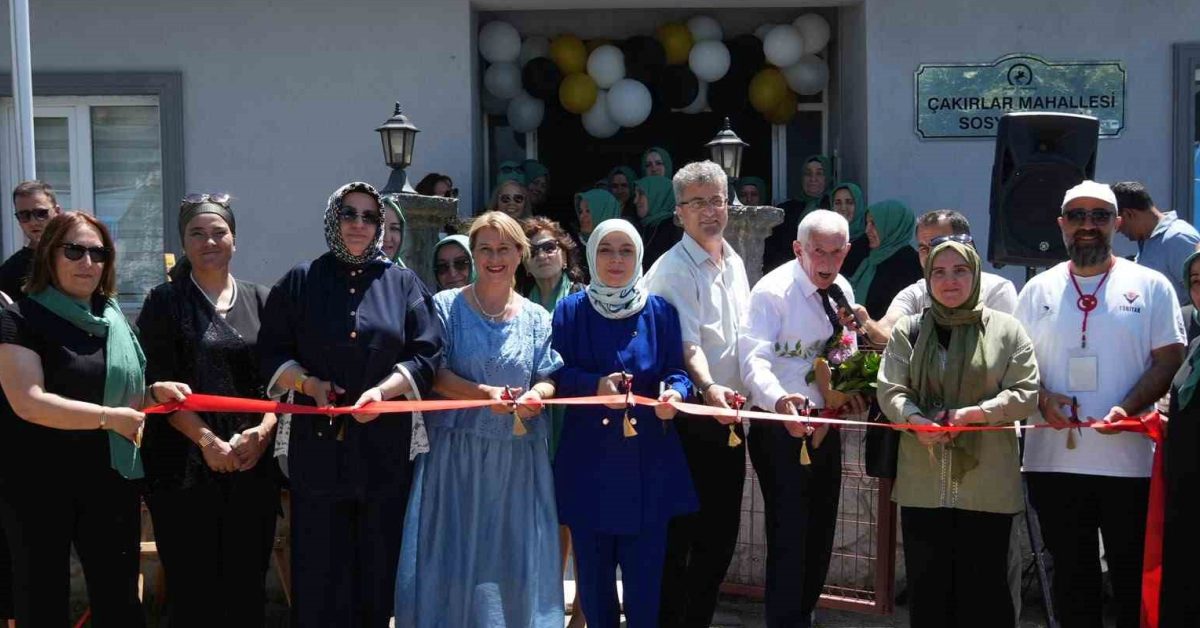 duzcede belmekin yilsonu sergisi acildi rkvTKARs.jpg