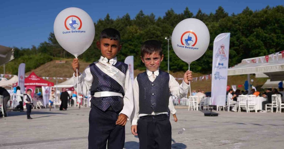 duzcede renkli sunnet soleni JYV9aa9Q.jpg