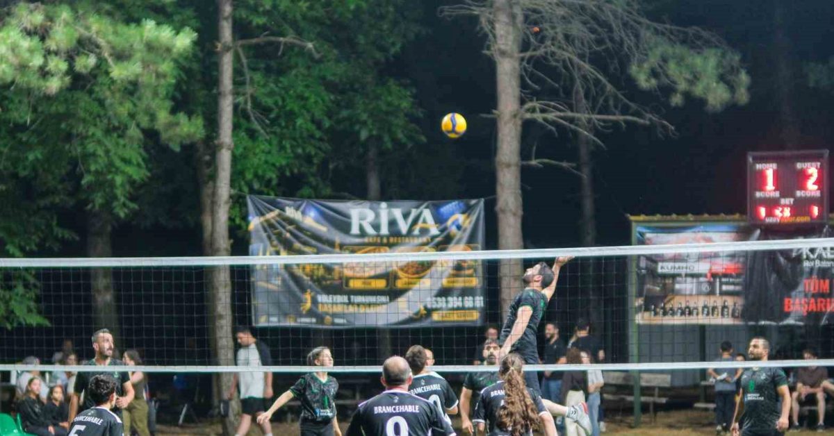 duzcedeki 20 yillik voleybol turnuvasi koyleri bulusturuyor jUuG9bdn.jpg