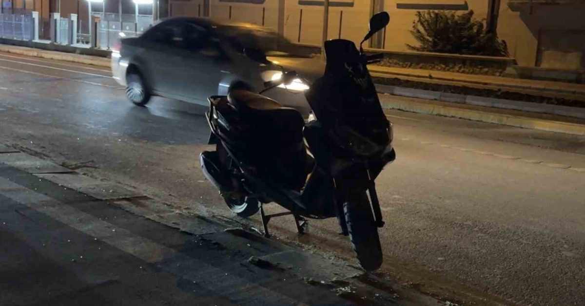 eskisehir tepebasinda alkollu surucu kaza yapti 3 kisi yaralandi RB2zSqSJ.jpg