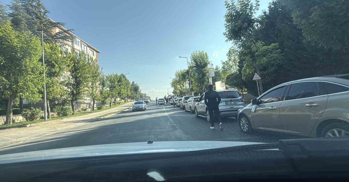 eskisehirde dugun konvoyu acil ambulans girisini kapatinca endise yaratti wFZgJr9e.jpg
