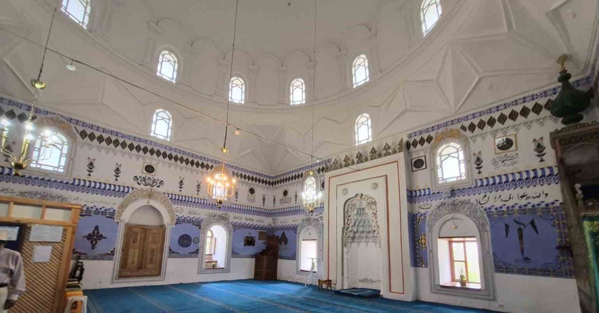 eskisehirdeki tarihi caminin 533 yillik sirri ziyaretcileri sasirtiyor 9KBOpk66.jpg