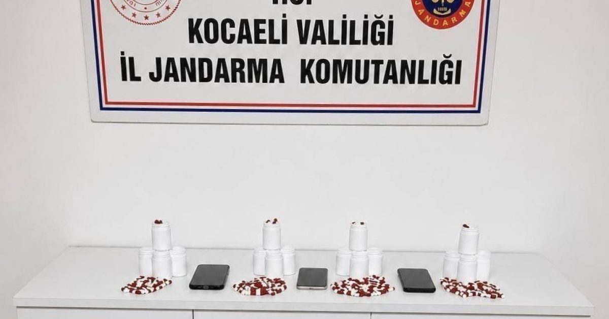 gebzede uyusturucu operasyonu on binlerce ele gecirildi Mz2ZH4Tr.jpg