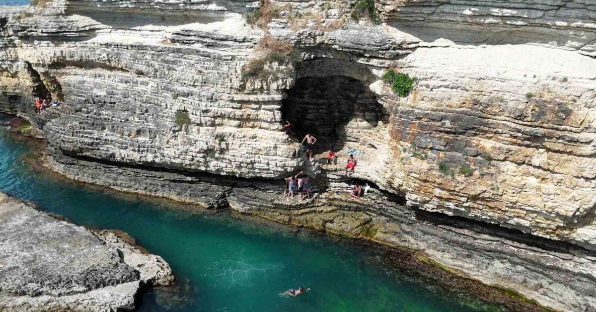 kandirada kayaliklarindan atlayanlara kotu haber 69kXeZAM.jpg