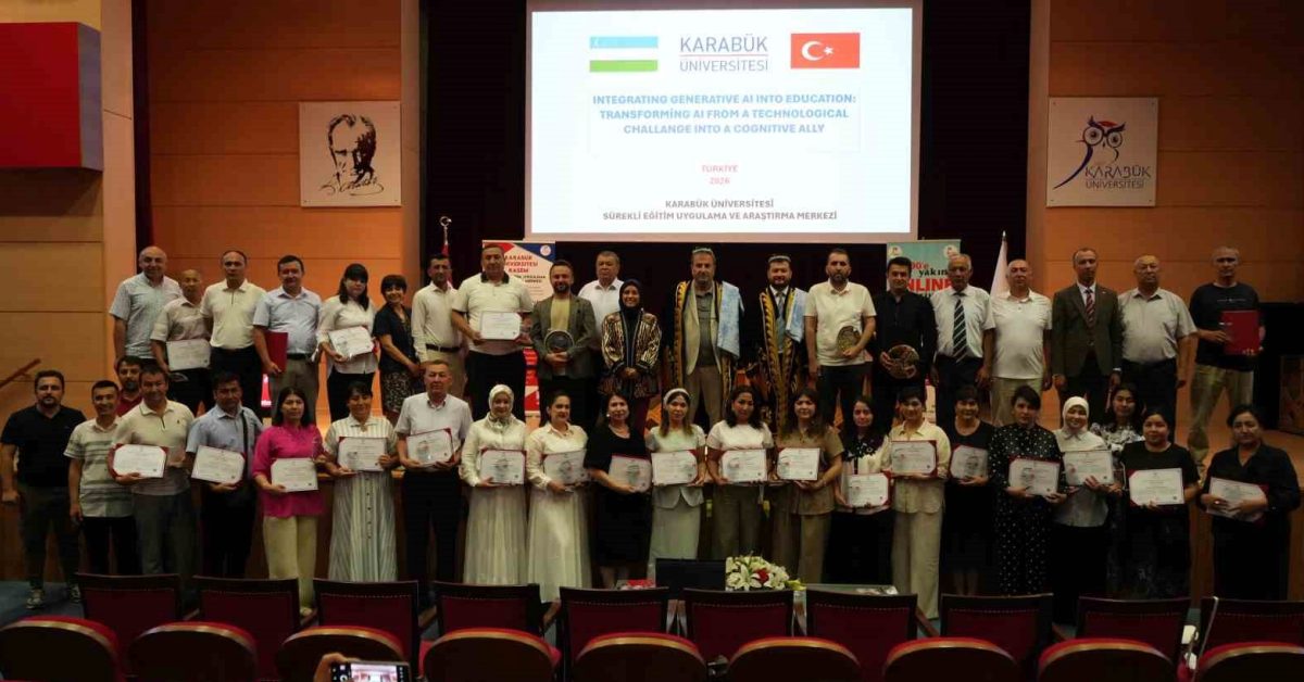 karabukte ozbekistanli akademisyenlere yapay zeka egitimi verildi Z3BRqnGT.jpg