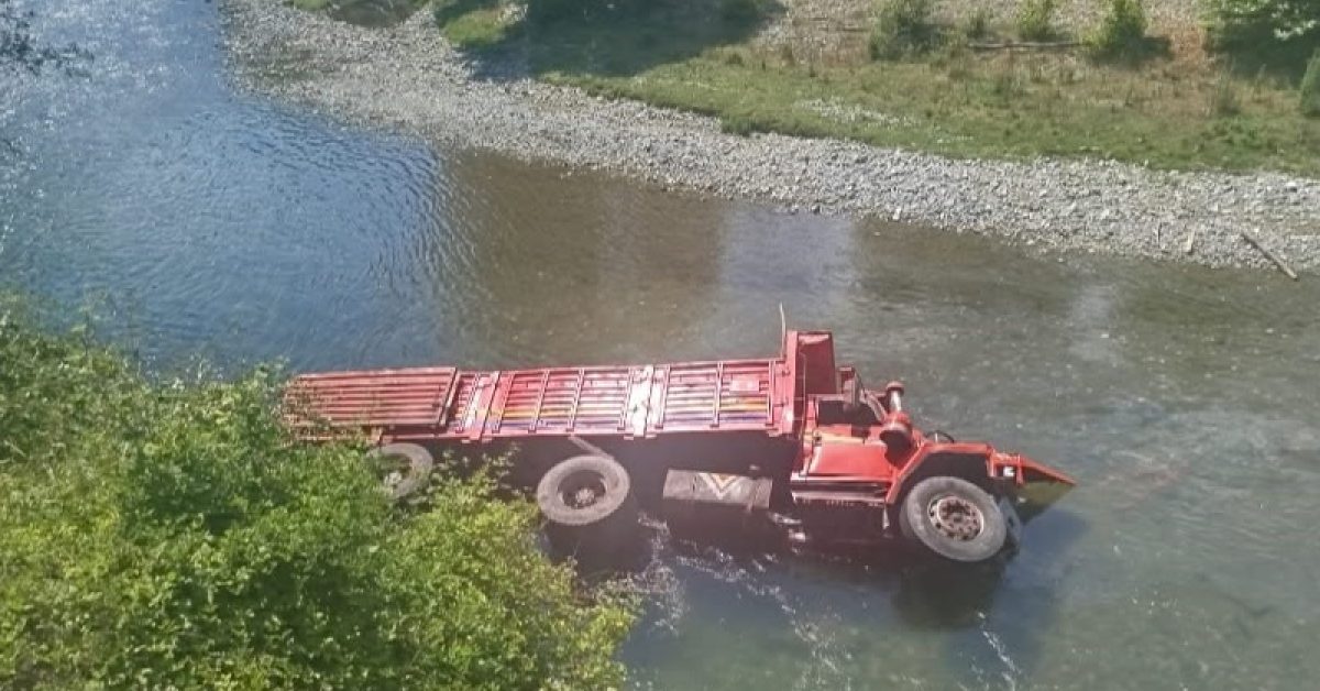 zonguldak devrekte kamyon kazasi C31C8ySL.jpg