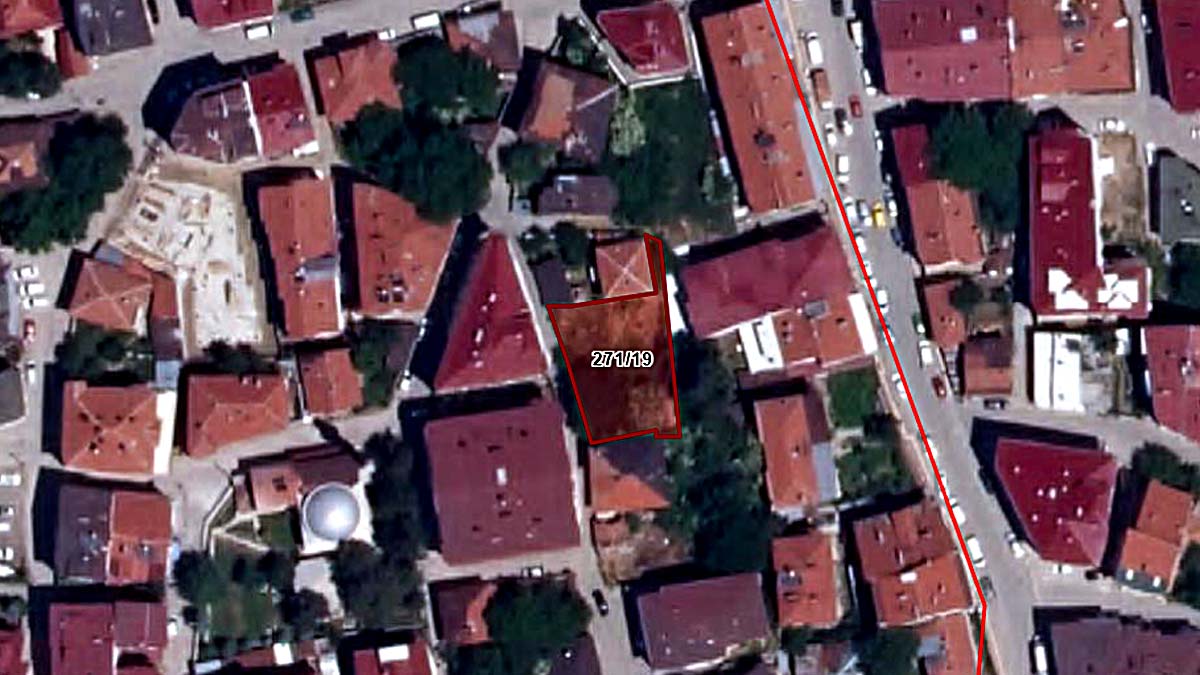 Gerede'de hissedarları aranan arsa