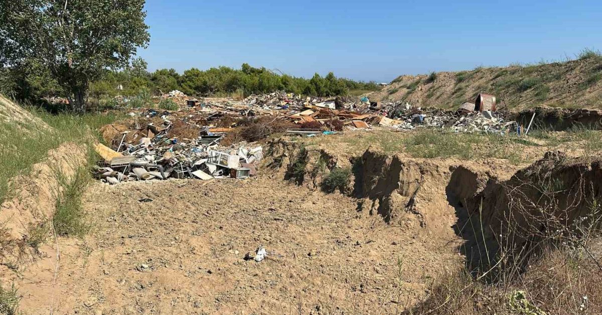 antalyada cevre kirliligine neden olan otele 16 milyon lira ceza 4G4N1n1c.jpg