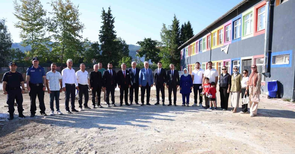 duzce cumayerinde 24 sinifli ortaokul insaati basladi sKGQNTnq.jpg
