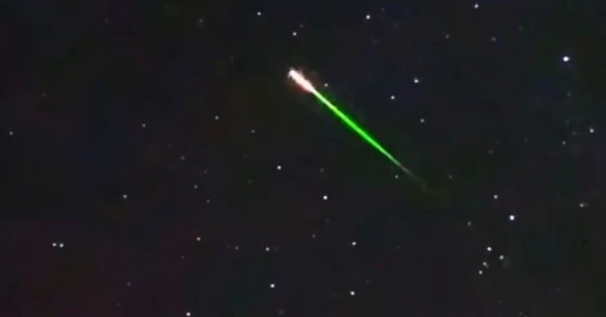 duzcede perseid meteor yagmuru fotografcilari bulusturdu XmDMgraO.jpg