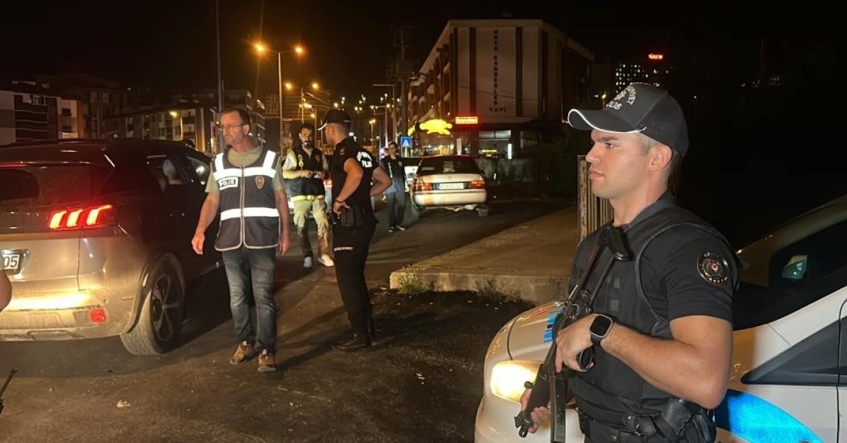 duzcede yakalanan 16 kisiden 12si tutuklandi 1ppv2ay4.jpg
