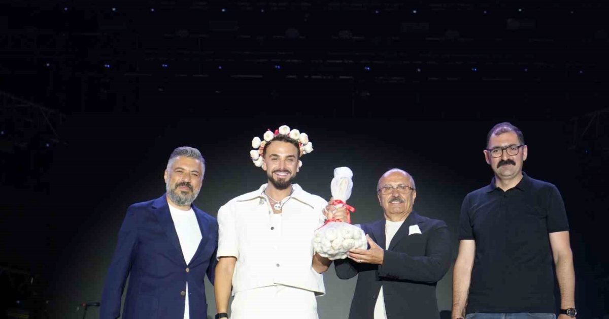 kastamonu taskoprude sefo ruzgari esti festival coskusu zirveye ulasti igjZCPRl.jpg