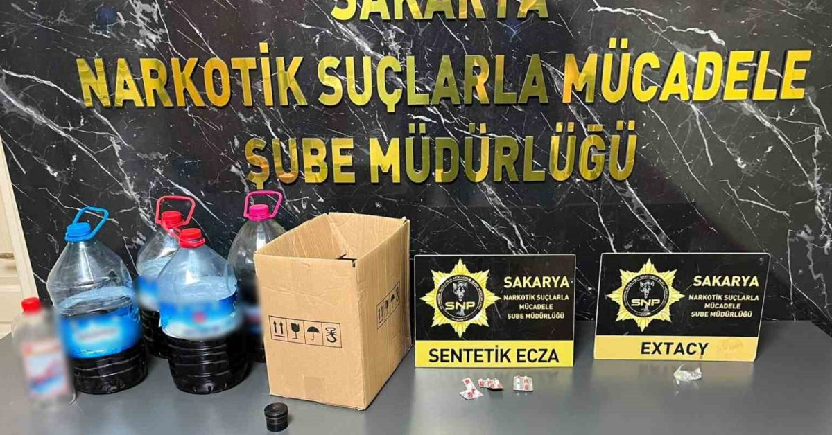 sakarya akyazida tehdit icerikli paylasim yapan sahis yakalandi WhE8OfuZ.jpg