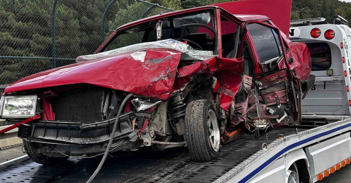 sapancada feci trafik kazasi yaralilar var 7t6eRQKK.jpg