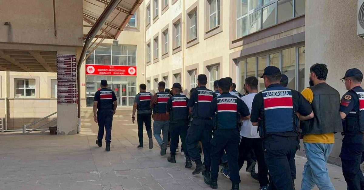 ankara sereflikochisarda uyusturucu operasyonu 17 gozalti XPeevyzO.jpg