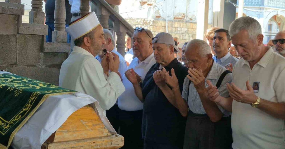 bartinda denizde kalp krizi son yolculuguna ugurlandi TusEhxF4.jpg
