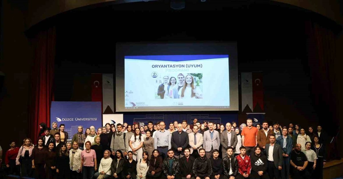 duzce universitesinde oryantasyon programlari duzenlendi IlBffwUu.jpg
