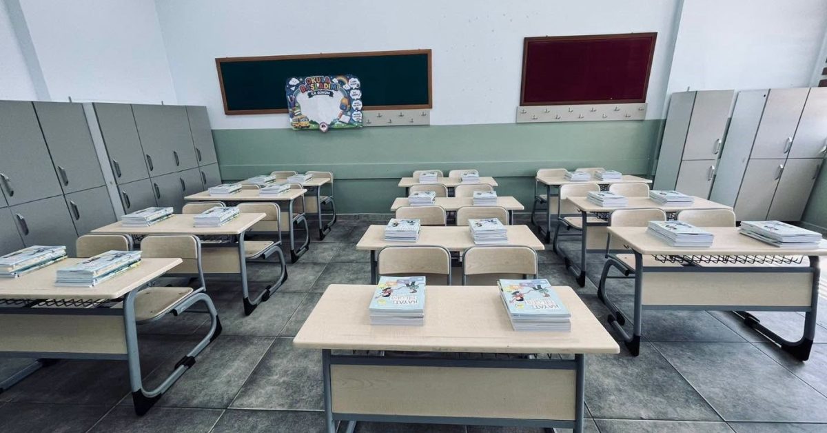 duzcede 1 milyondan fazla ucretsiz ders kitabi okullara dagitildi aAlhuem4.jpg