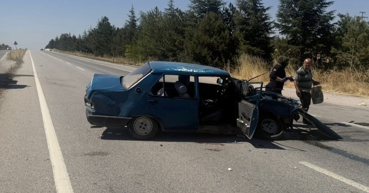 eskisehir sivrihisarda trafik kazasi 6 yarali var Qn7jxV3Q.jpg