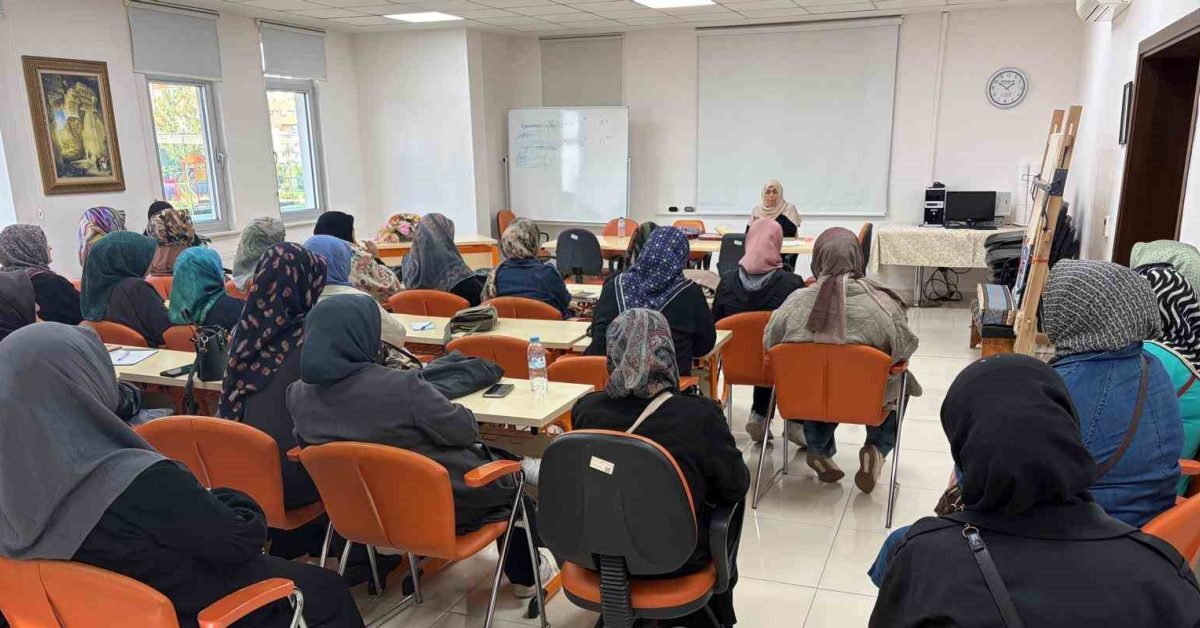 ankara pursaklarda hanim evlerinde yeni donem egitimleri basladi kjLykvpZ.jpg