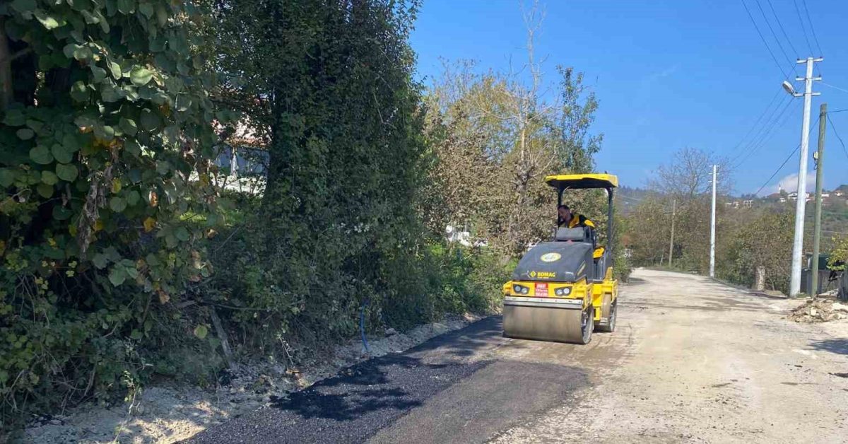 duzce sancakderede yol calismalari yapiliyor 1WA2O24z.jpg