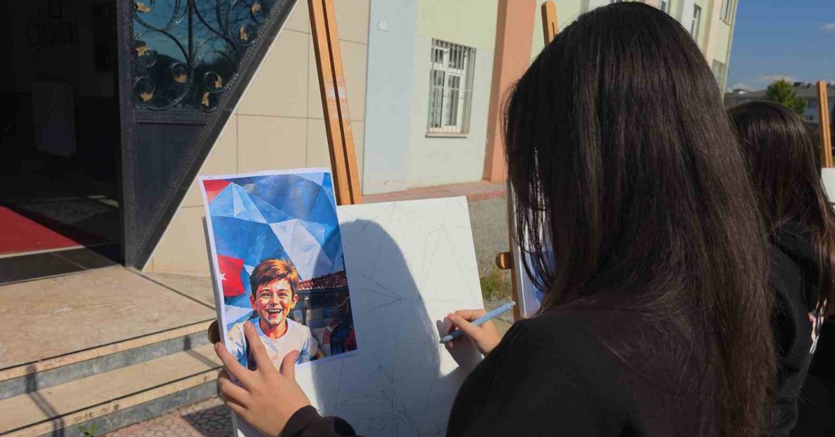 duzcede 24 ogrenciden cumhuriyetin 103 yilina ozel anlamli eser Pf3kY9nW.jpg