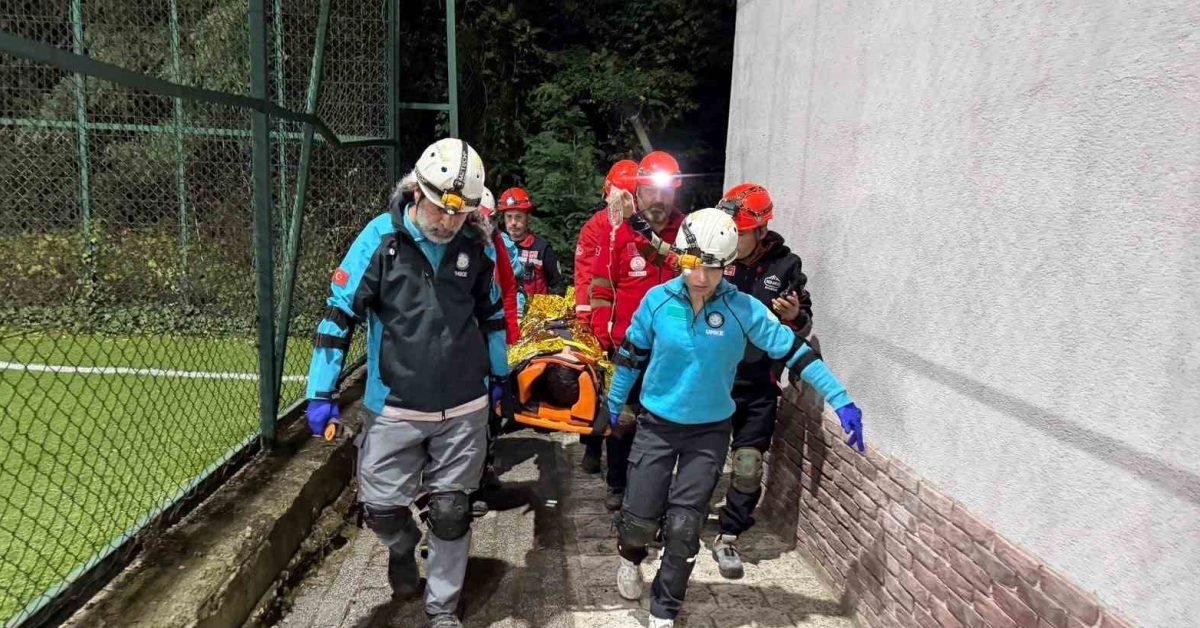 duzcede 65lik deprem tatbikati yapildi G11jjnwe.jpg