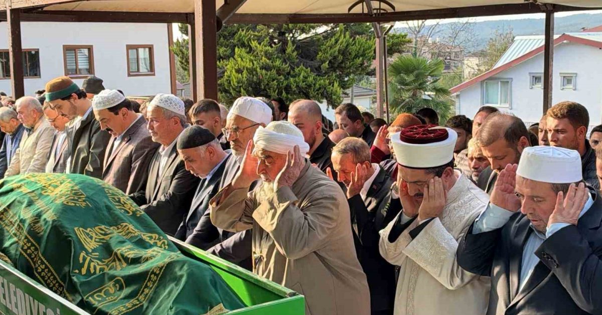 duzceli is insani son yolculuguna ugurladi TXtZgFfq.jpg