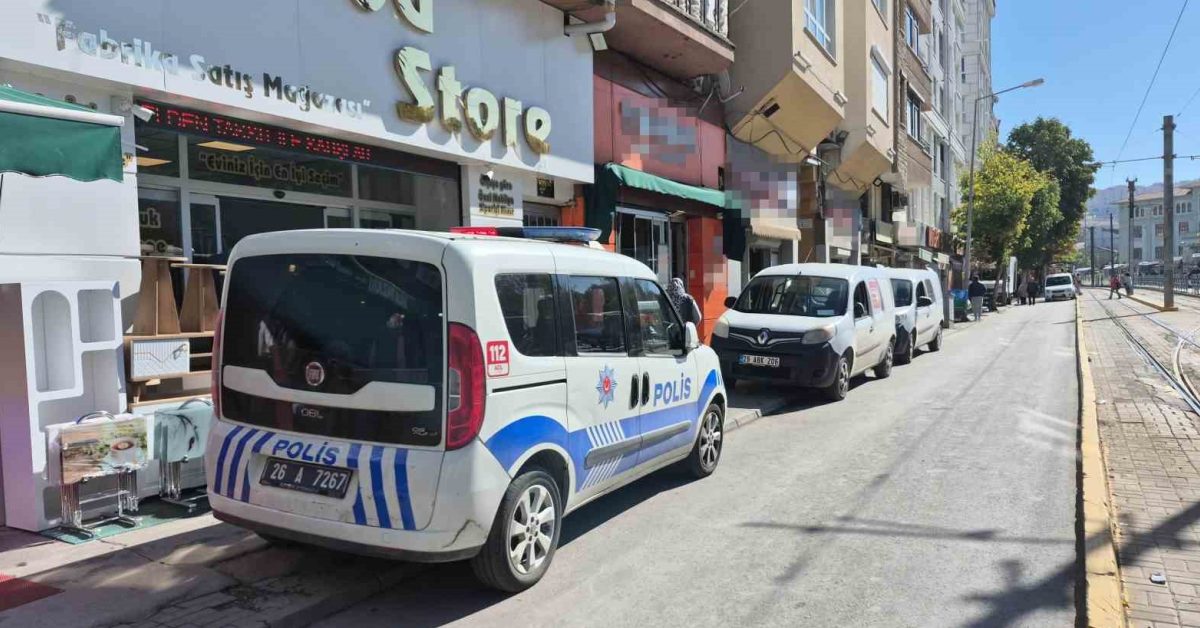 eskisehirde elektrik akimina kapilan isci agir yaralandi xv5Ch8Hl.jpg