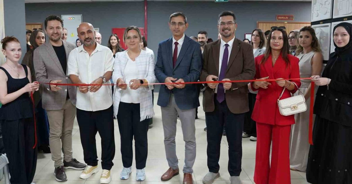 karabukte endustriyel tasarim ogrencileri projelerini sergiledi 75BTm2rm.jpg