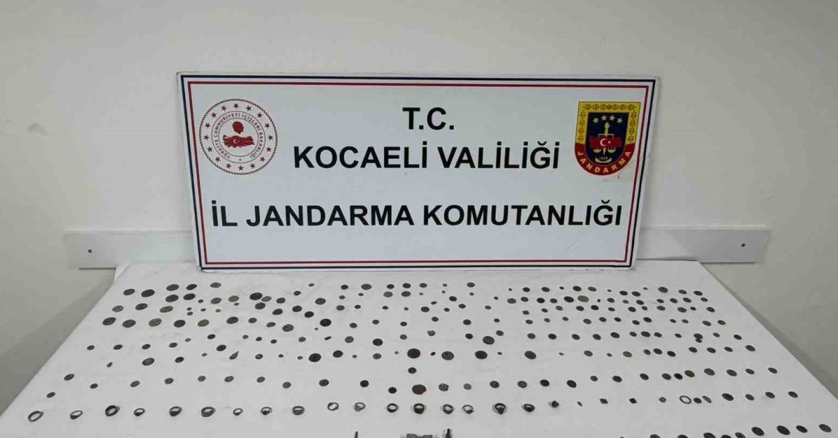 kocaeli dilovasinda 271 parca tarihi eser ele gecirildi WaeTXjFm.jpg