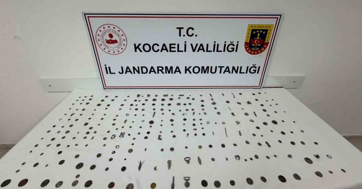 kocaelide kacakcilik operasyonlari tonlarca tutun ve 511 tarihi eser ele gecirildi 7A5xbPjM.jpg