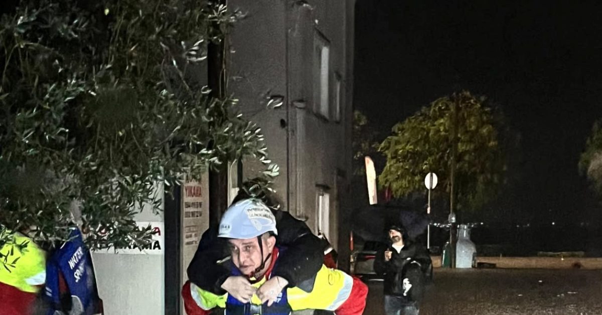 kocaelide saganak yagis hayati felc etti ev ve is yerlerini su basti 2npiHLF4.jpg
