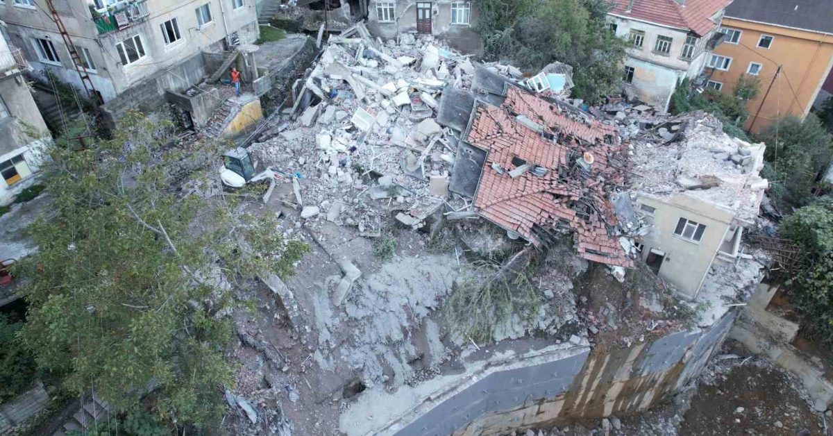 zonguldakta bina coktu 1 olu 1 yarali mYxBfgb4.jpg